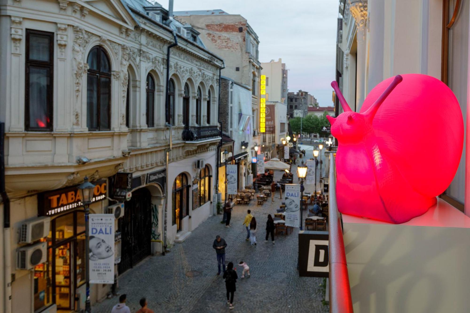 Old Town Snail Design Apartments Bucharest Exterior photo