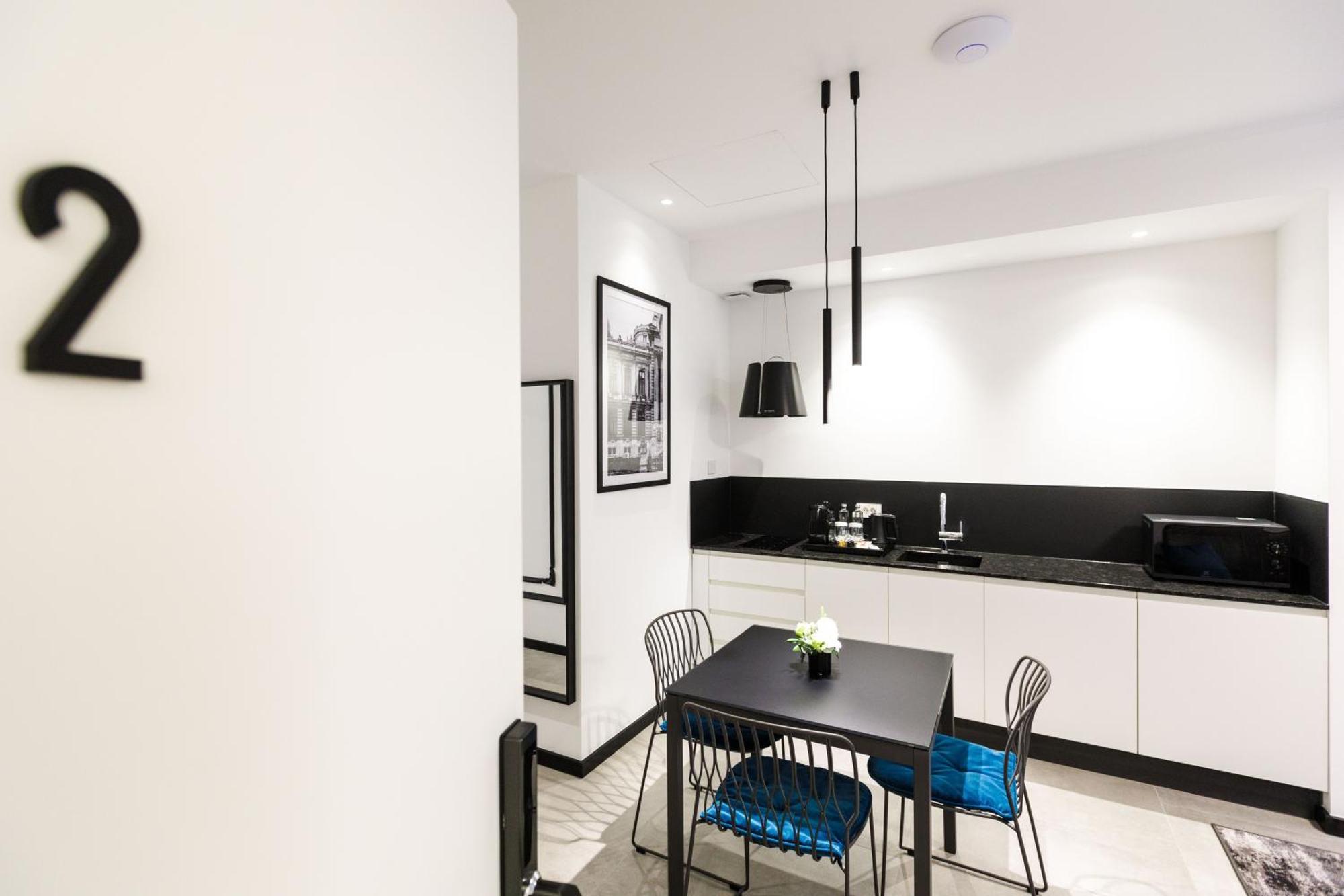 Old Town Snail Design Apartments Bucharest Exterior photo
